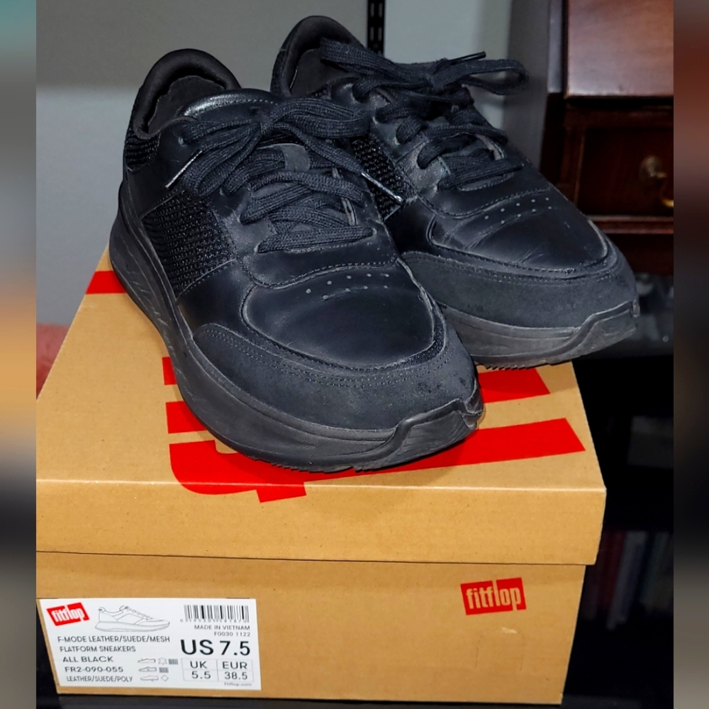 Fitflop F-Mode Black Sneakers Sz 7.5 (38.5) Very Gently Worn.